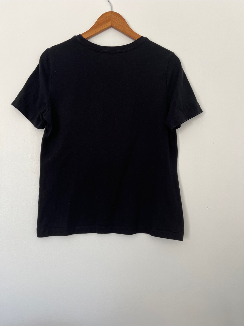 Tory Burch Black Short-Sleeve Tee with Colorful Floral Logo - Picture 6 of 11